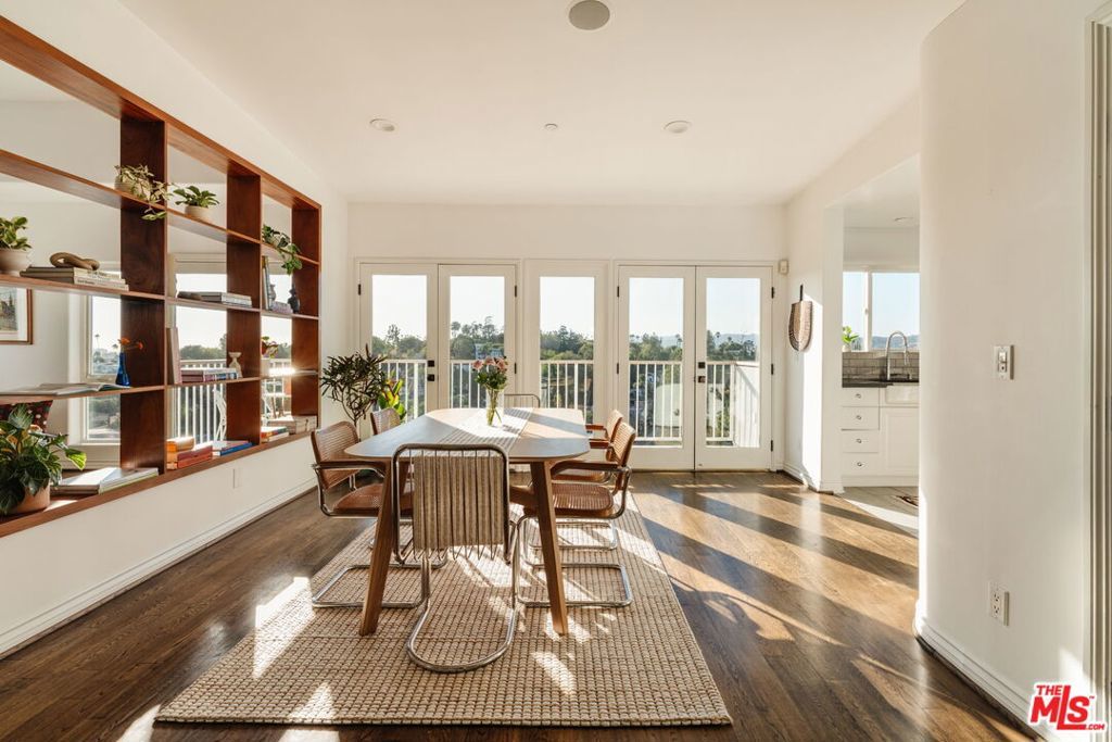 Photo of Listing #25608417