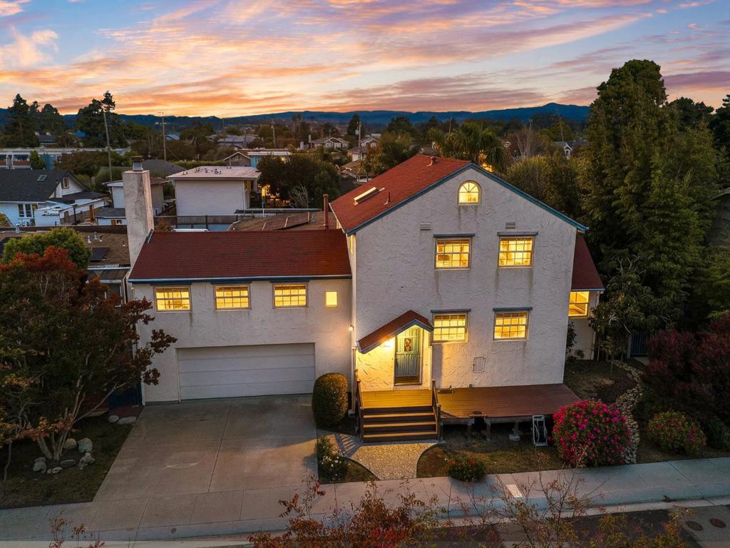 Photo of Listing #ML82025364