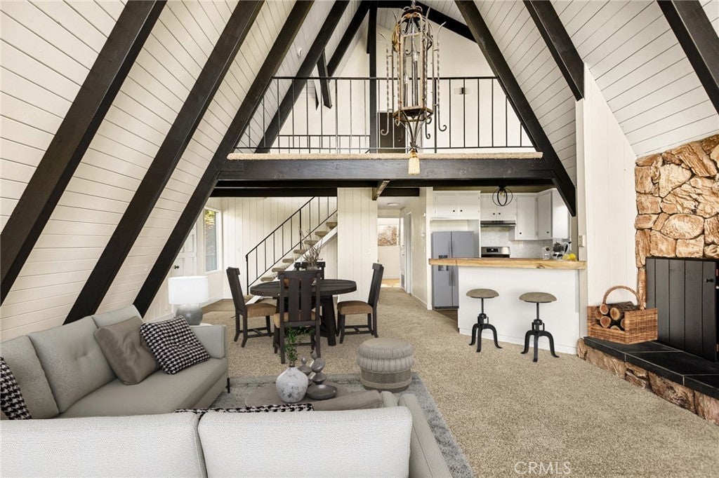 Photo of Listing #IG25243641