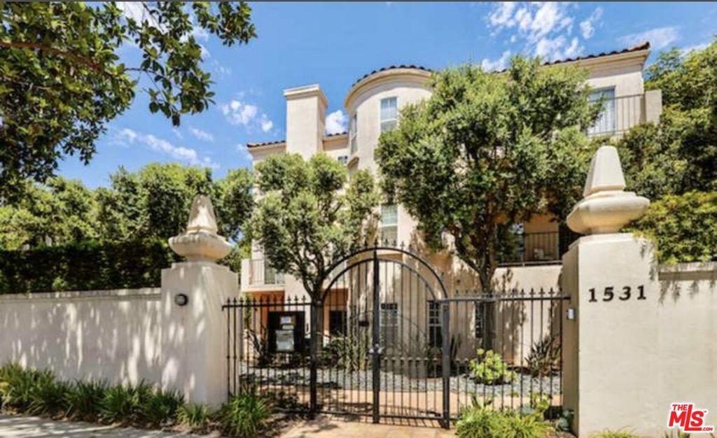 Photo of Listing #25608215