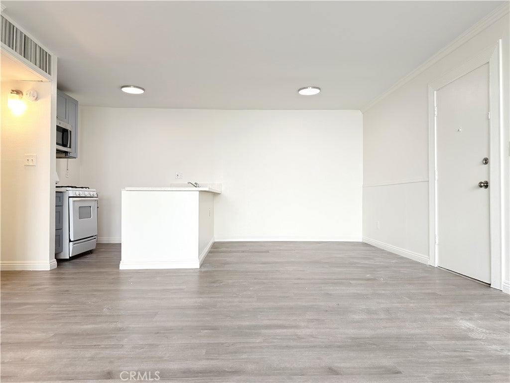 Photo of Listing #SR25243765