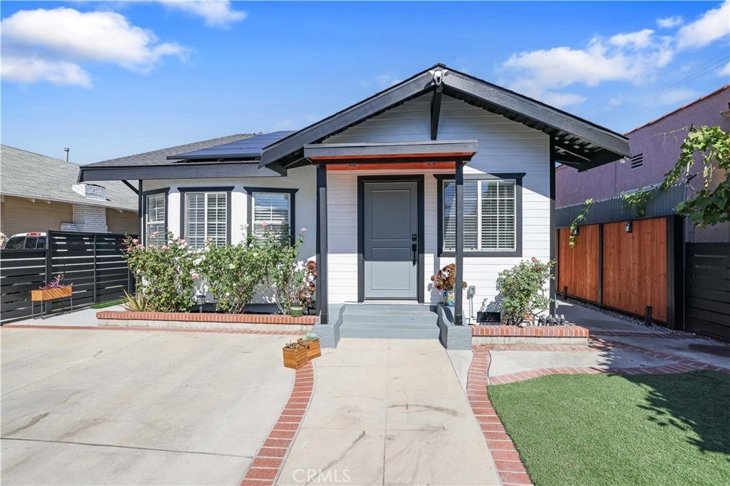 Photo of Listing #SR25243834