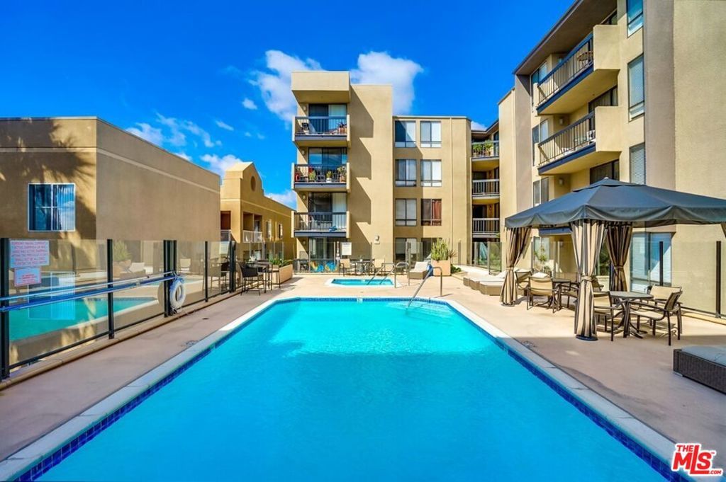 Photo of Listing #25608823