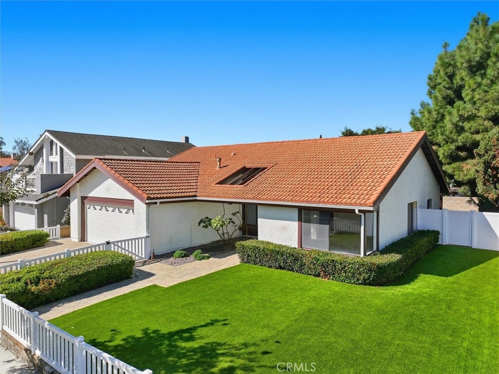 Photo of Listing #SB25227498