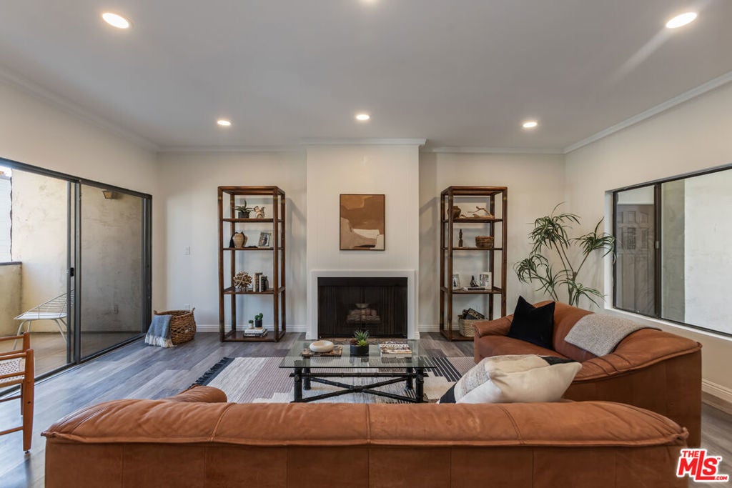 Photo of Listing #25608999