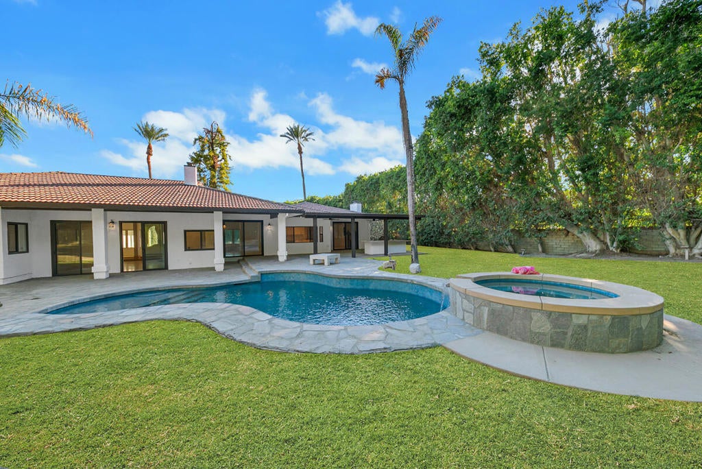 Photo of Listing #219137385DA