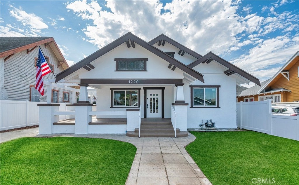 1220 46th Street, Los Angeles