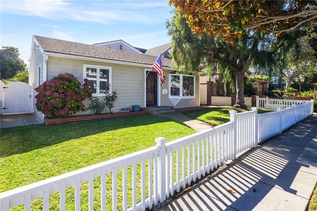 328 Poinsettia, Corona Del Mar