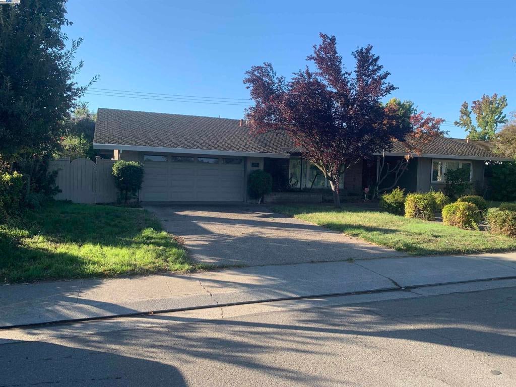 Photo of Listing #41115426