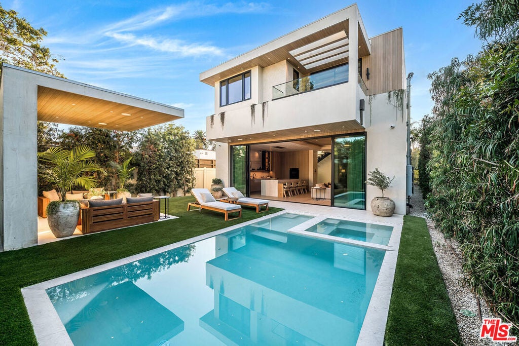 Photo of Listing #25608183