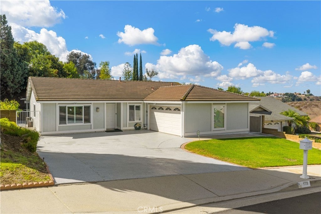 Photo of Listing #TR25241921