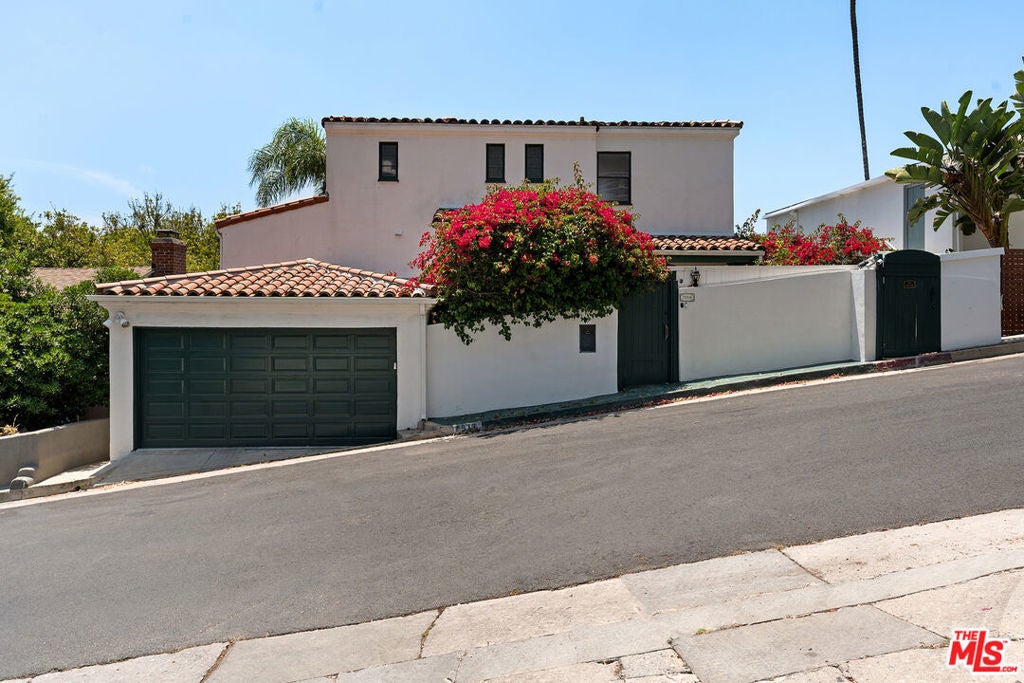 Photo of Listing #25609471