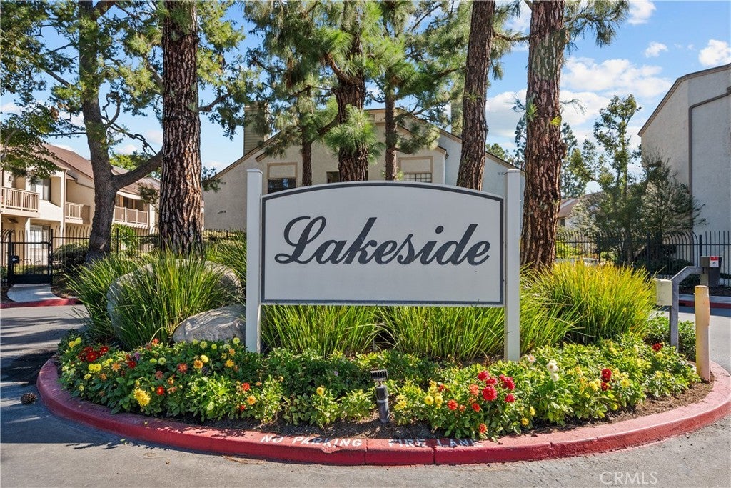 10521 Lakeside Drive # I, Garden Grove
