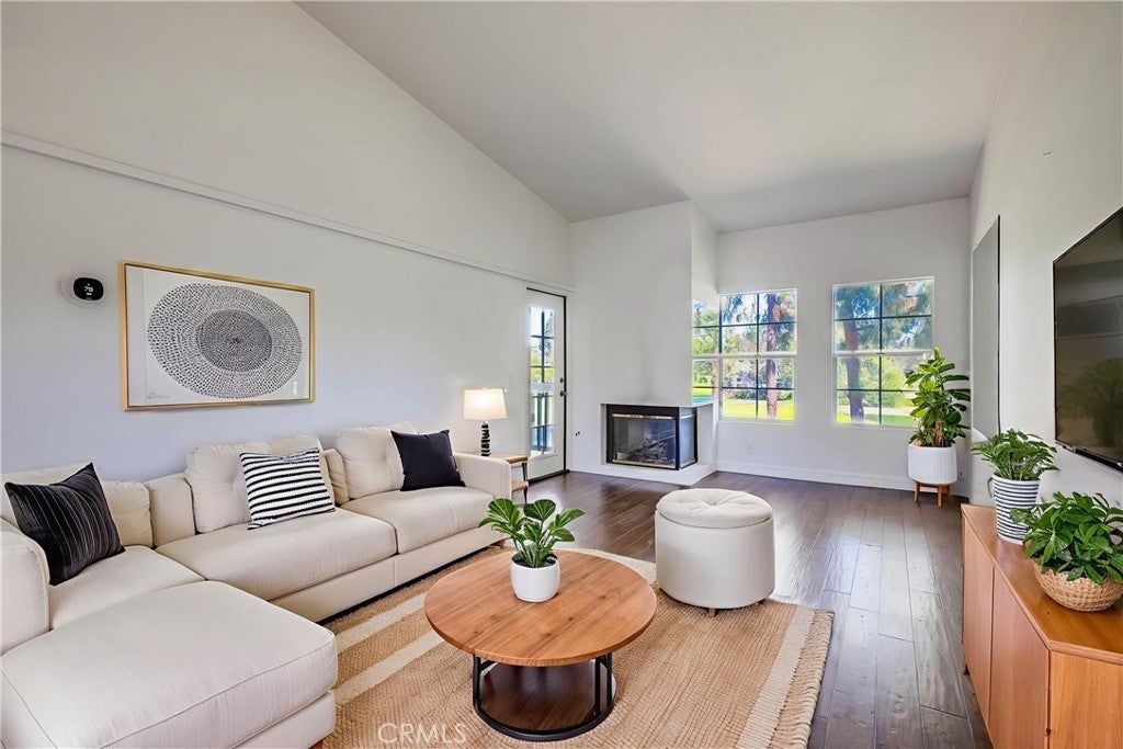 Photo of Listing #OC25244961