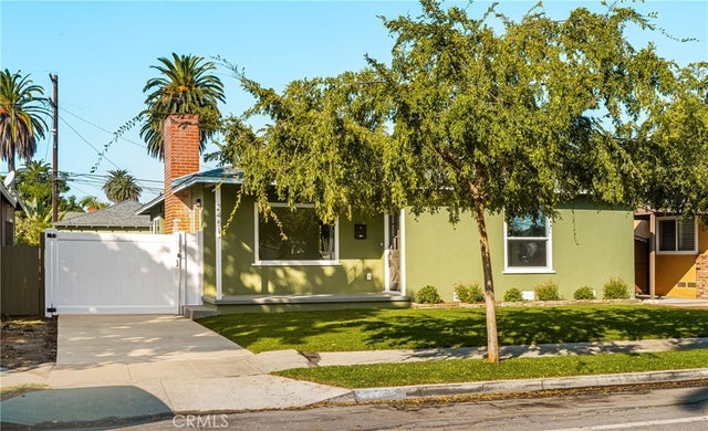 2451 Daisy, Long Beach
