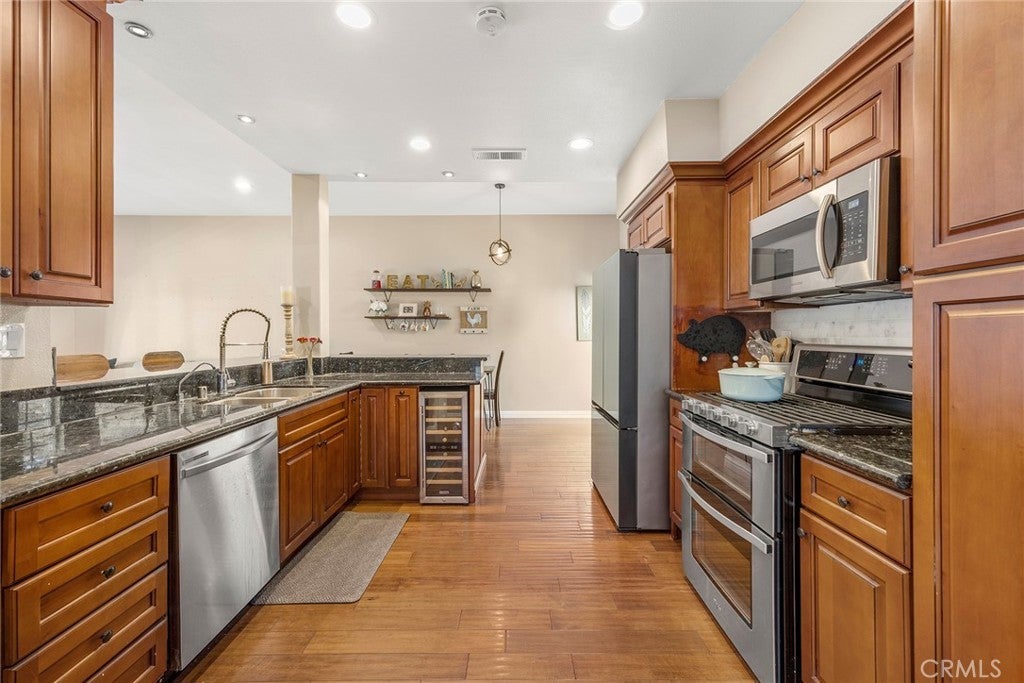 Photo of Listing #PW25244453