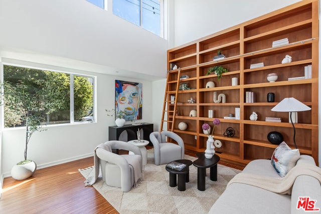 4005 Monroe Street # 10, Los Angeles