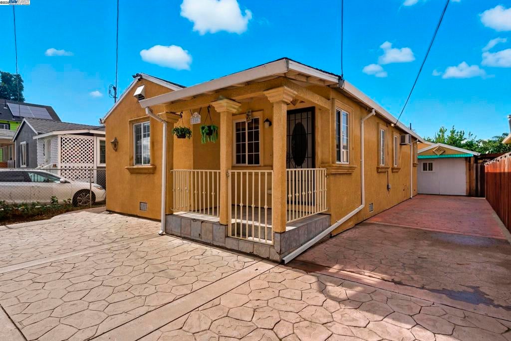 Photo of Listing #41115593