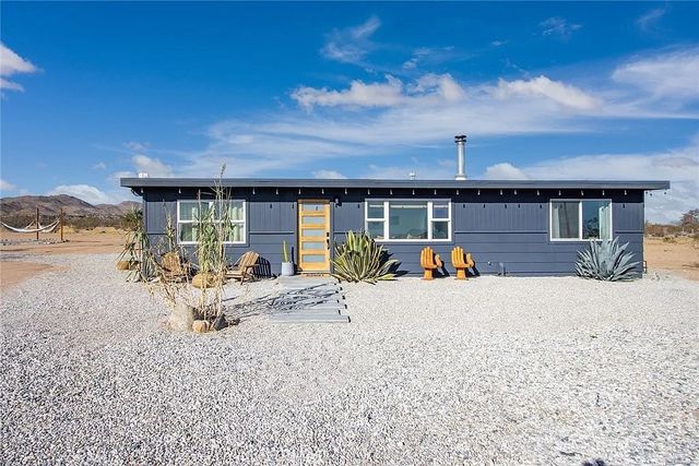 1856 Cambria, Landers