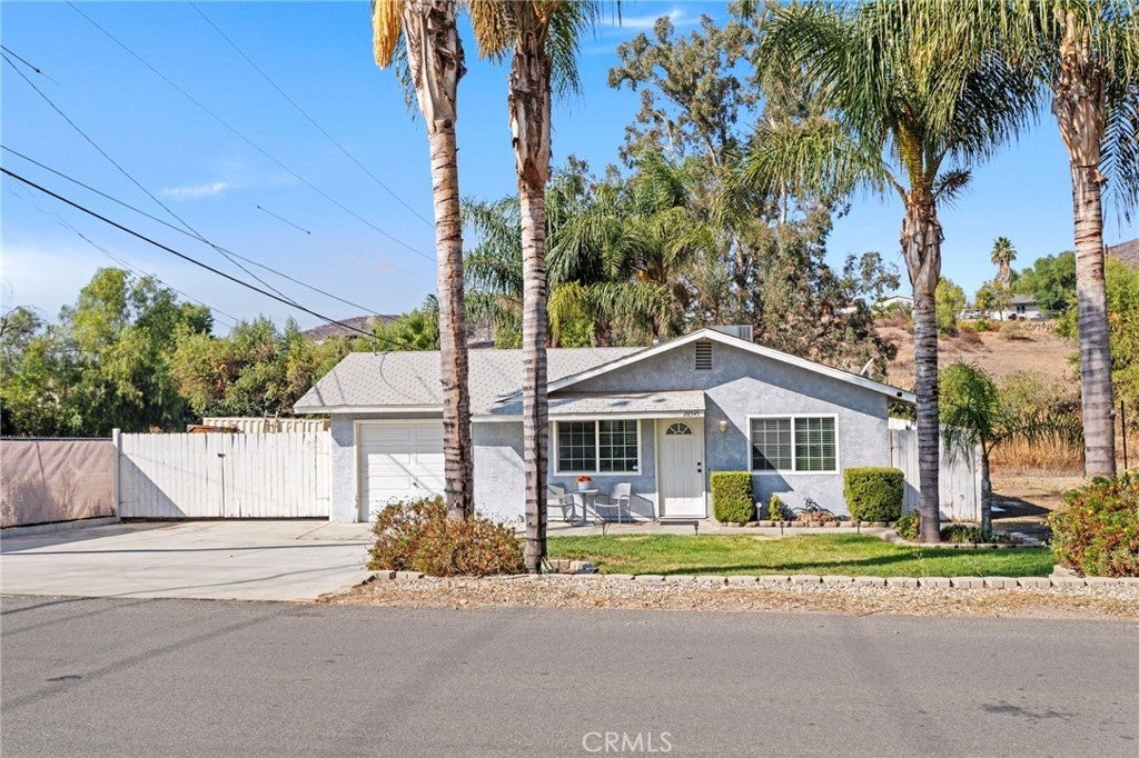 Photo of Listing #PW25245882