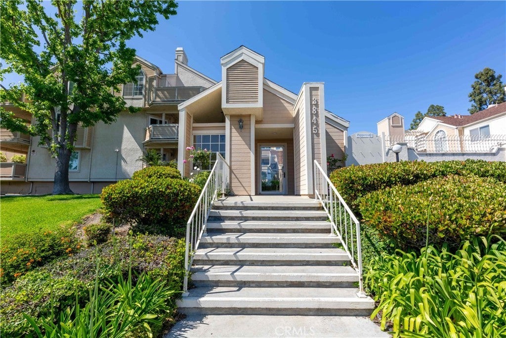 3845 Farquhar, Los Alamitos