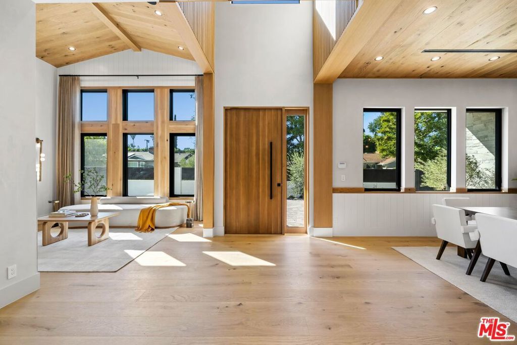 Photo of Listing #25609015