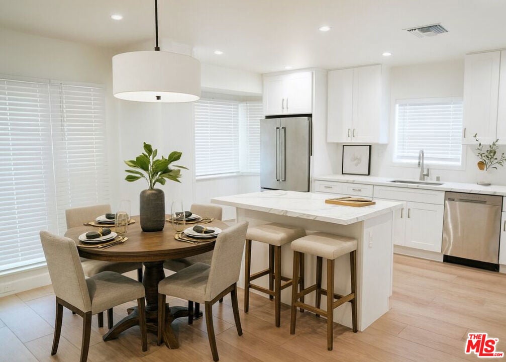 Photo of Listing #25604289