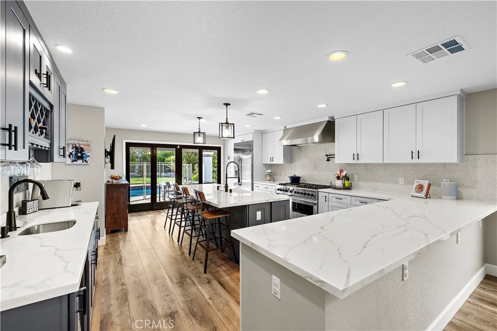 Photo of Listing #OC25245557