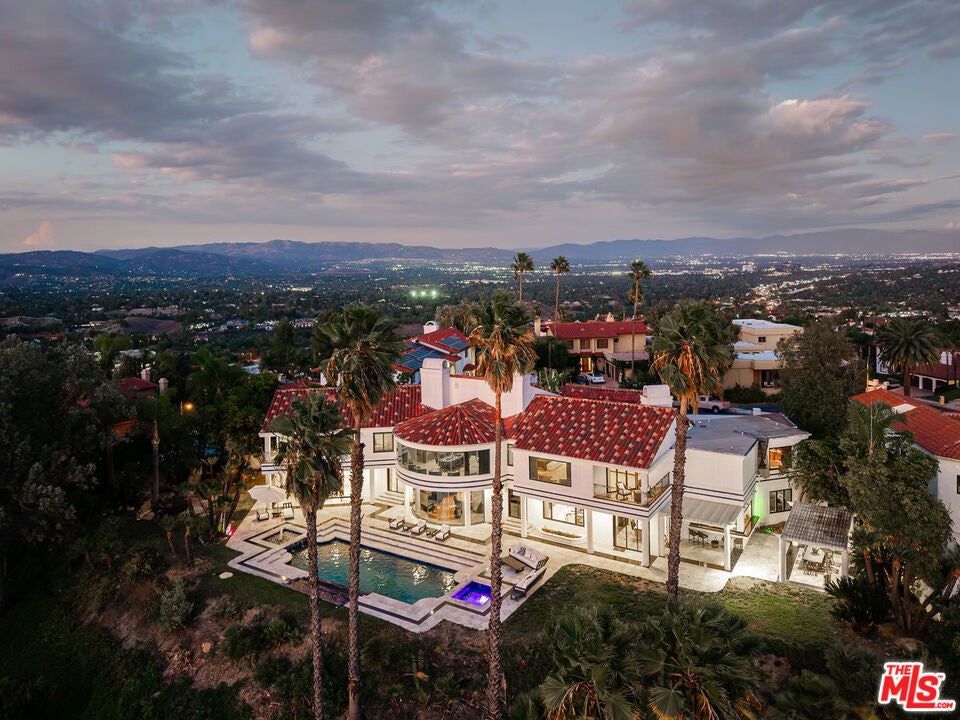 Photo of Listing #25609811