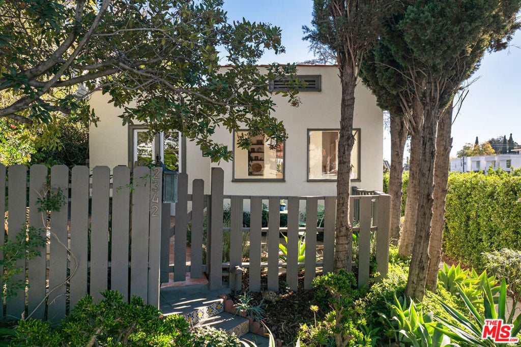 Photo of Listing #25610153