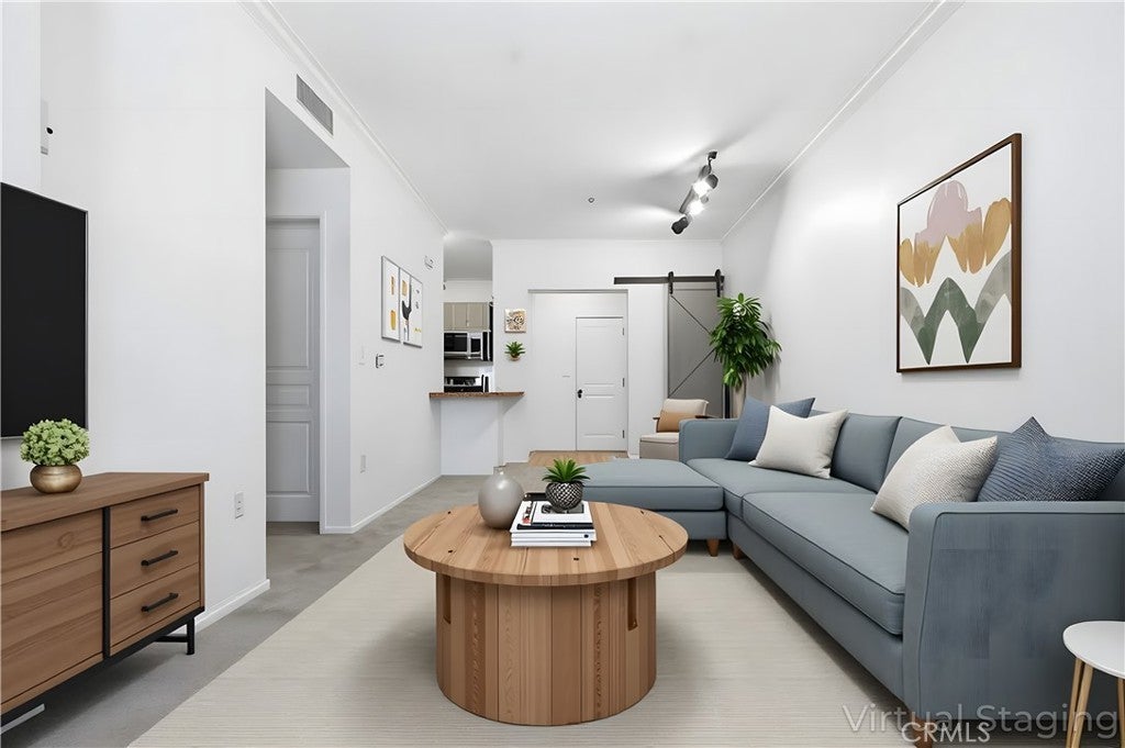 Photo of Listing #OC25246022