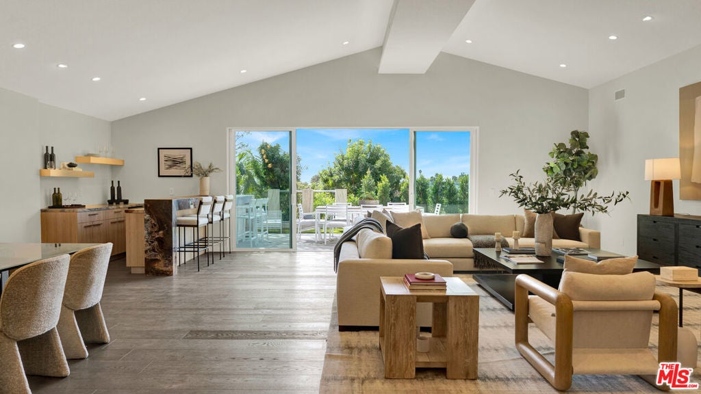 Photo of Listing #25609029