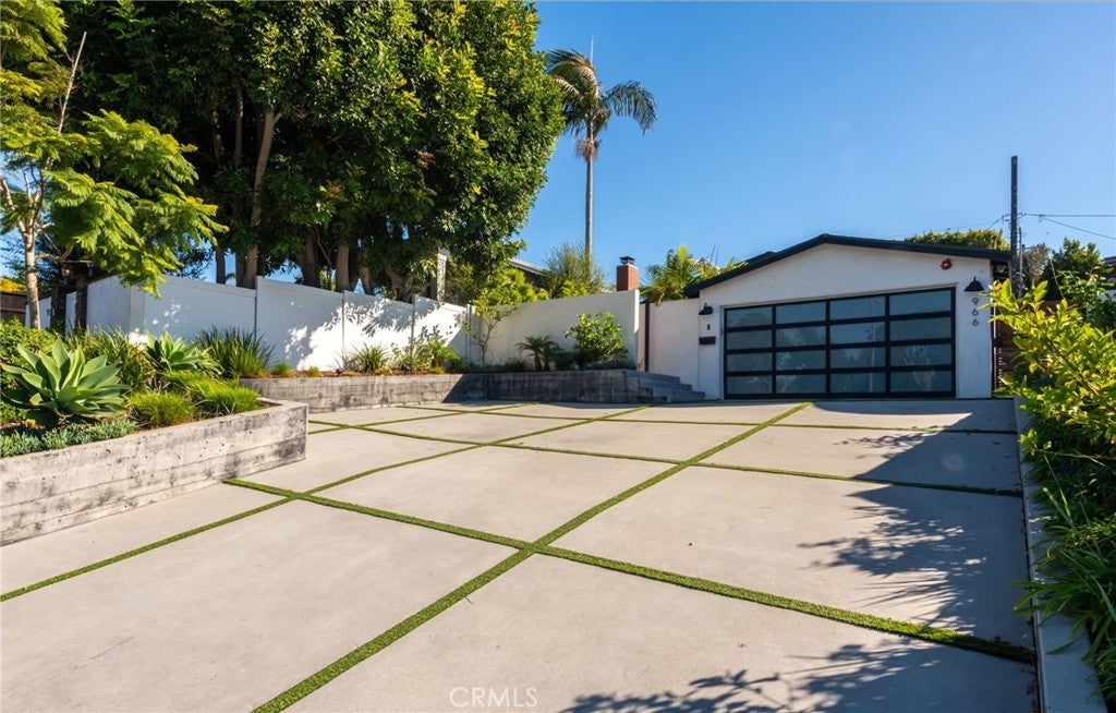 Photo of Listing #SB25244391