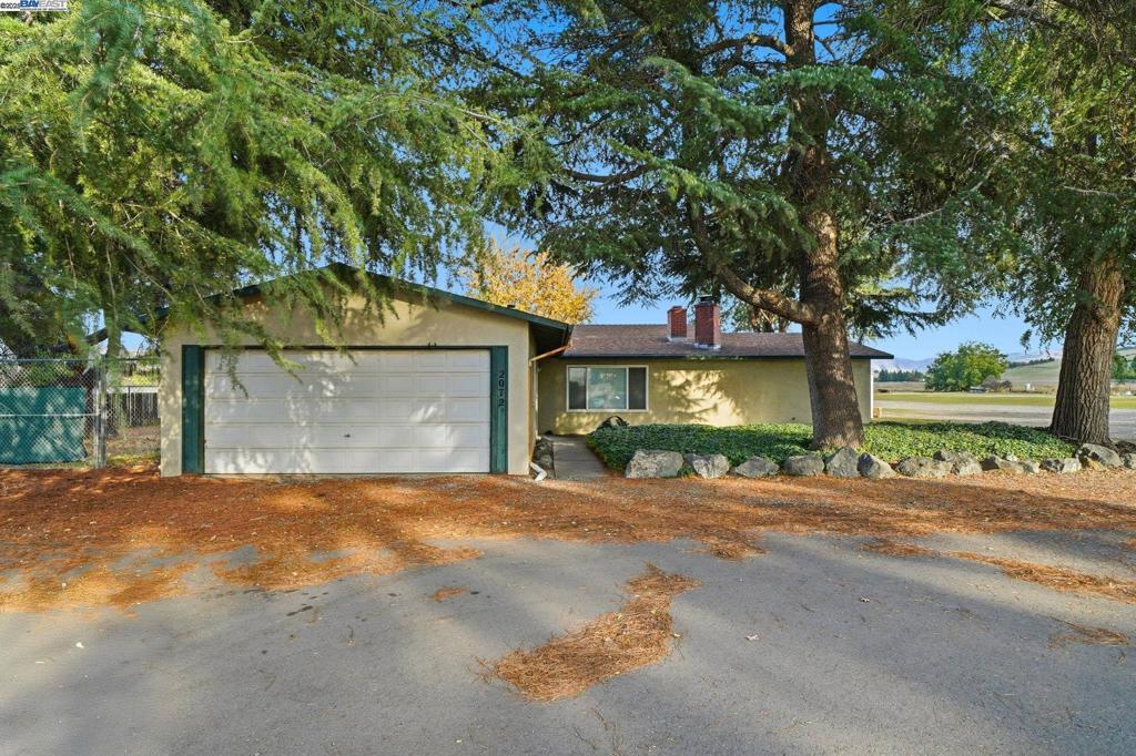 Photo of Listing #41115673