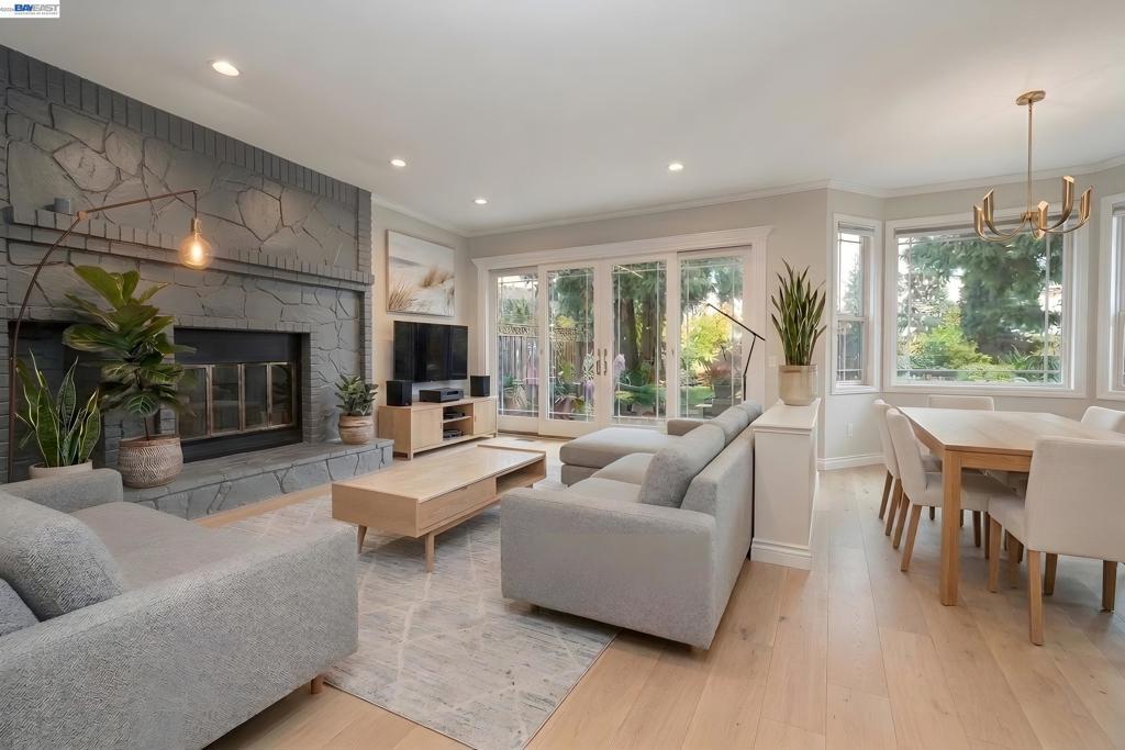 Photo of Listing #41115702