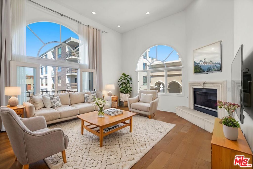 Photo of Listing #25609967