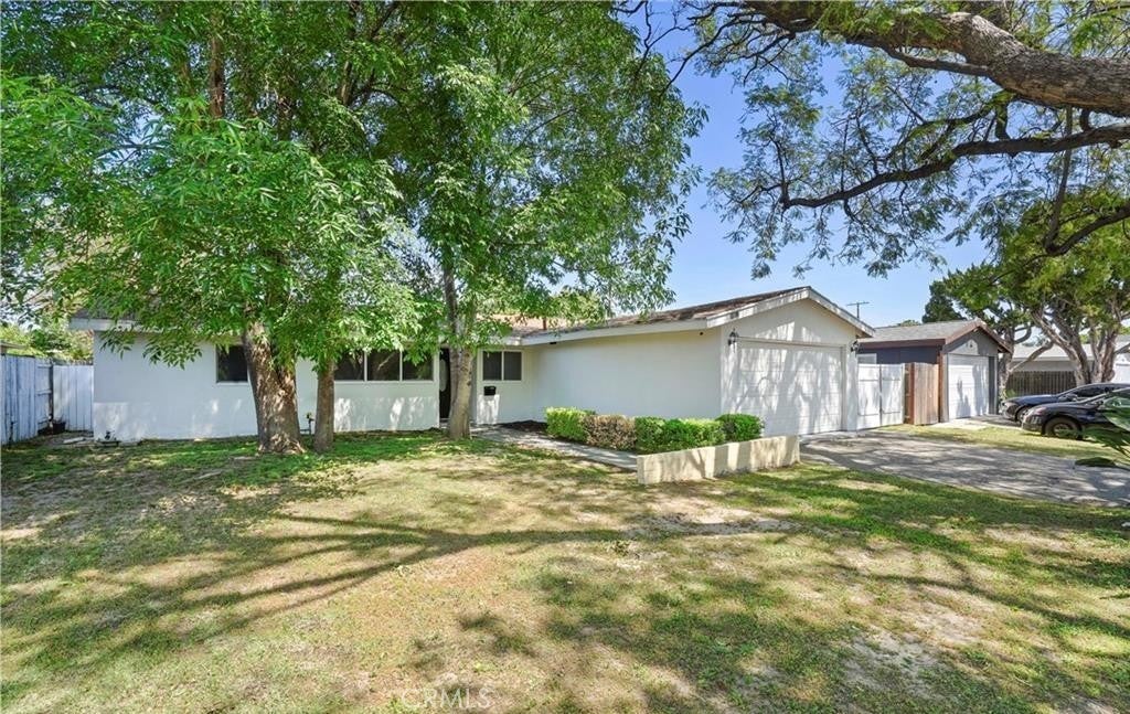 Photo of Listing #SR25246424