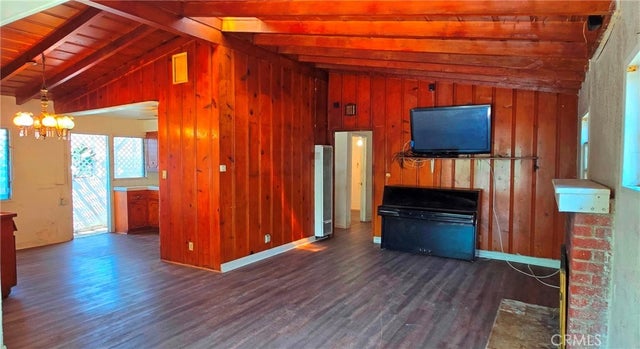 4549 Jade Street, Los Angeles