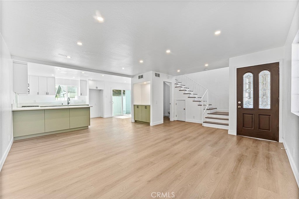 Photo of Listing #CV25245819