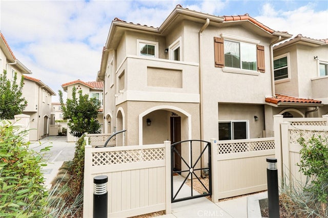 2425 Arlington Avenue, Torrance.