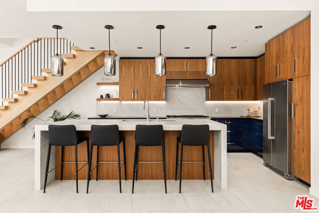 Photo of Listing #25610607