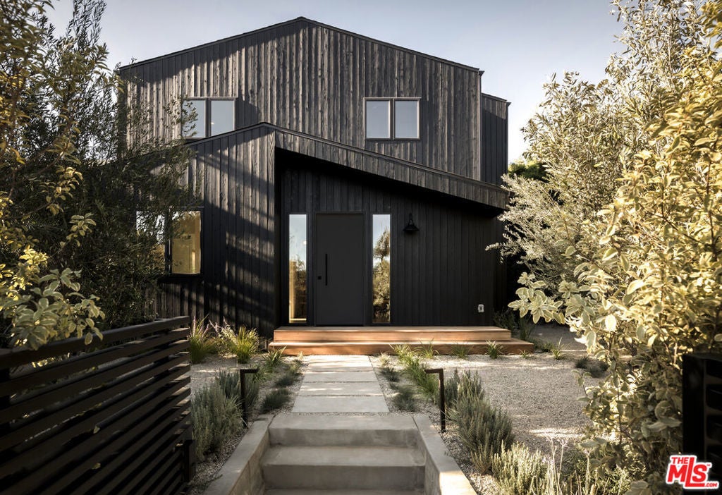 Photo of Listing #25610123