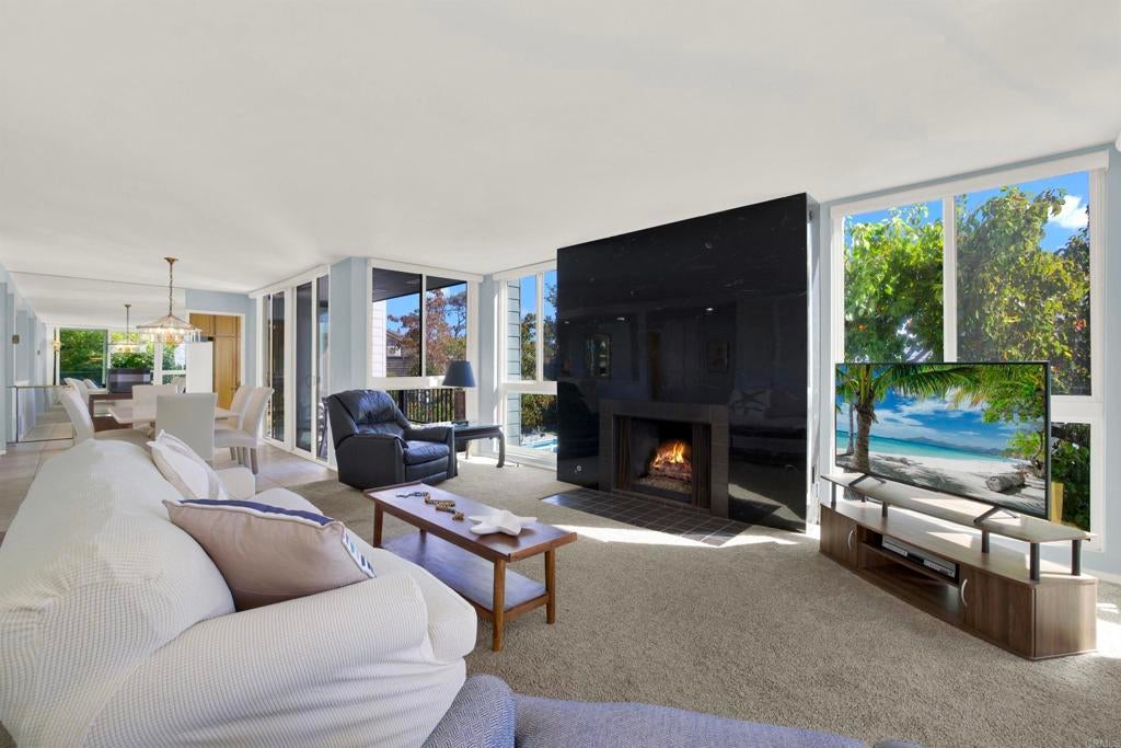 707 Sierra Avenue 14, Solana Beach