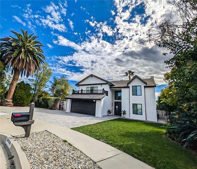 20500 Blairmoore Street, Chatsworth