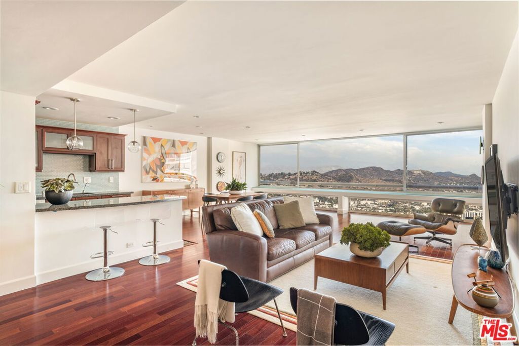 Photo of Listing #25609903