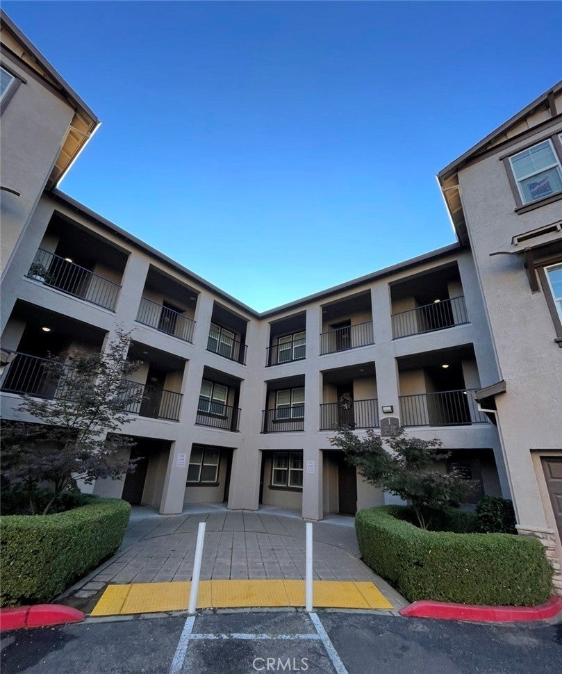 Photo of Listing #DW25247180