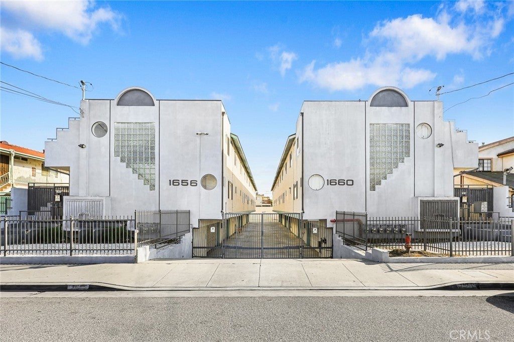 Photo of Listing #WS25247425