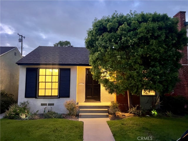 221 Saint Joseph, Long Beach