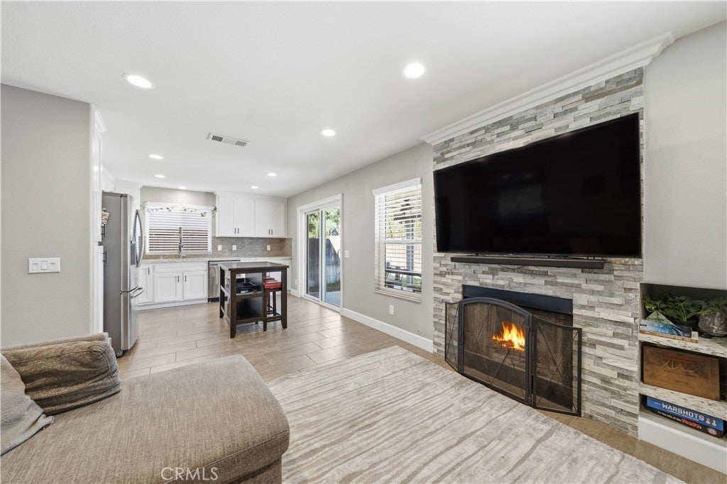 Photo of Listing #SW25247605