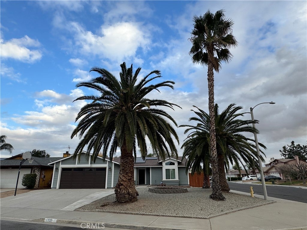 Photo of Listing #PW25247685